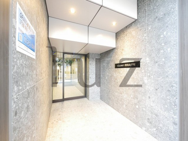 GRAND横濱山下町のエントランス