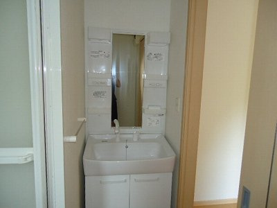 【洗面所】 | フリーデ | ゆったりとスペースのある洗面所
