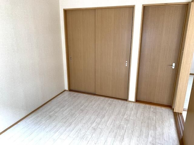 横浜市旭区上川井町のアパートの寝室