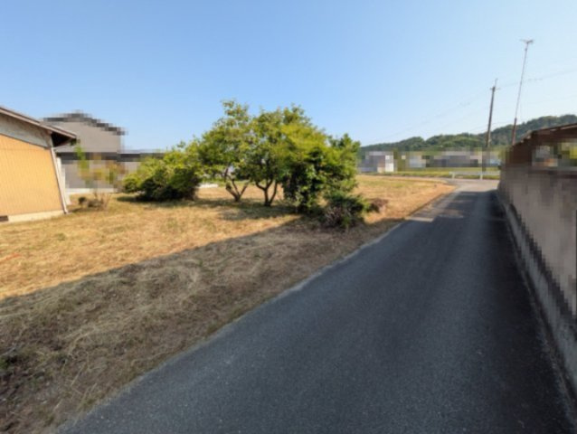 姫路市香寺町田野　売土地の前面道路含む現地写真