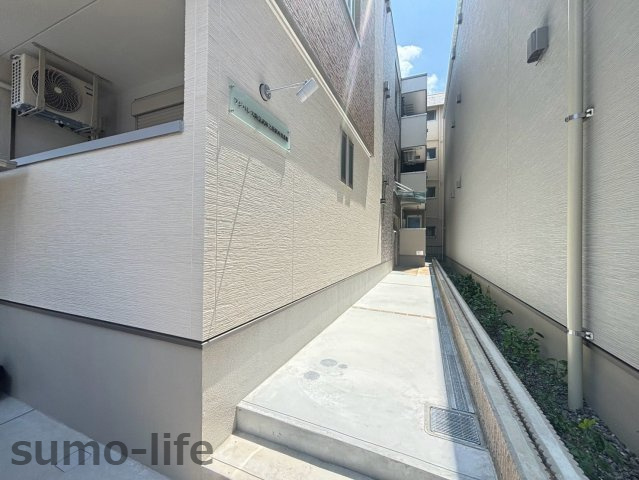 フジパレス阪急武庫之荘駅西Ⅲ番館のエントランス