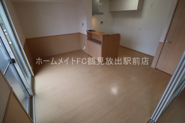 東大阪市稲田本町１丁目のハイツの居間・リビング