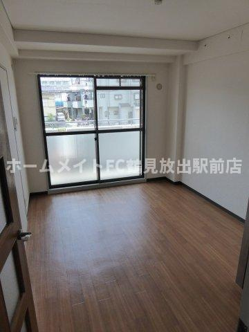 大阪市鶴見区横堤２丁目の賃貸マンションの居間・リビング