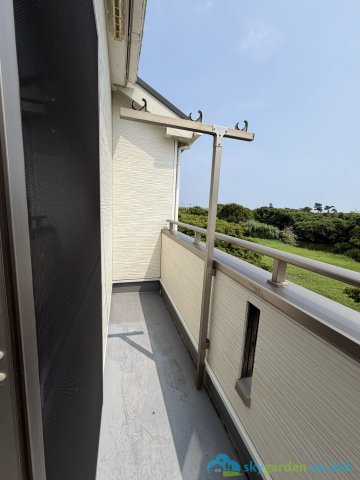 大磯町国府本郷　中古戸建のバルコニー