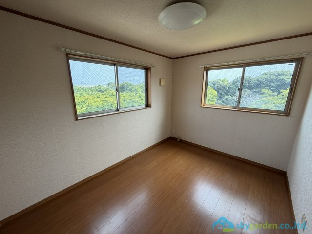 大磯町国府本郷　中古戸建の洋室