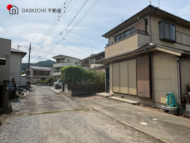 【前面道路含む現地写真】 | 越生町越生　中古戸建