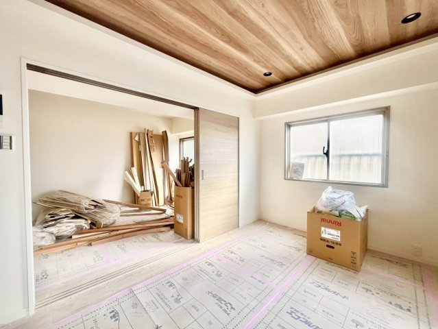 ドルメン五反田の居間・リビング|2026.07.11撮影

現地ご見学希望・資料請求などお気軽にお問い合わせ下さい！
03-5990-5201