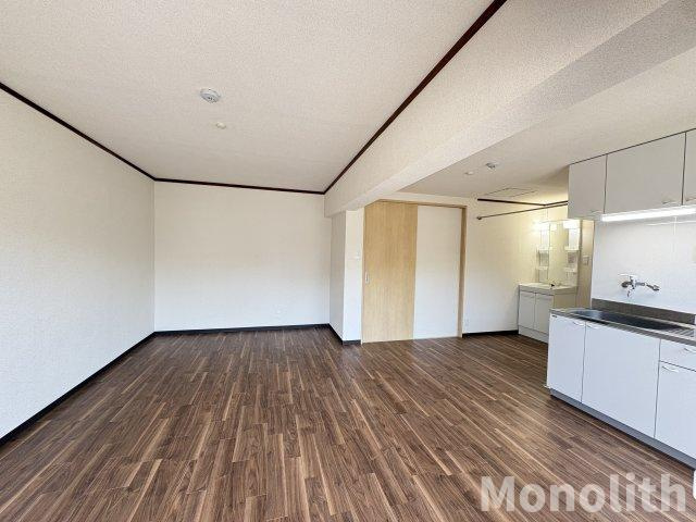 マンショントレビの居間・リビング