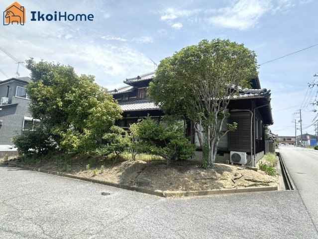 神戸市西区竜が岡４丁目　全３区画2号地　土地の周辺|●年中無休：当日予約可●岩岡小学校徒歩約19分・岩岡中学校徒歩約22分の立地。
