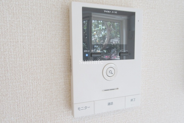 セレシェイラ弐番館のセキュリティ|安心のモニタ付きドアホンです♪