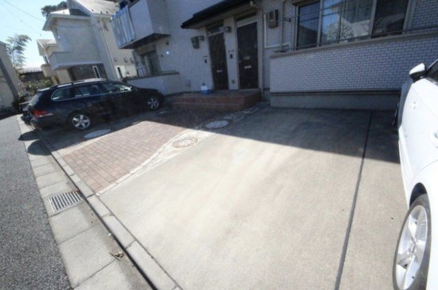 パインリーフの駐車場