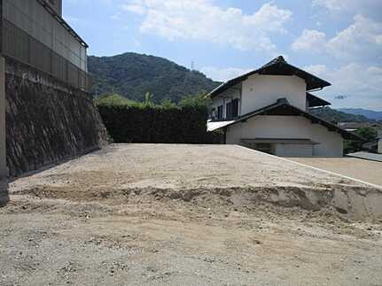 東区戸坂大上４丁目の外観