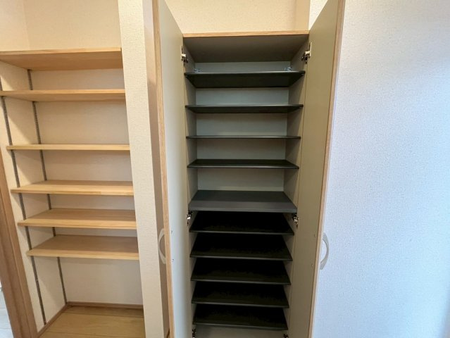 エスペランサ会津町の収納