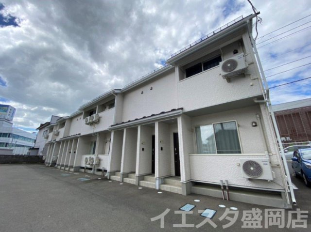 Levare(レヴァーレ）
