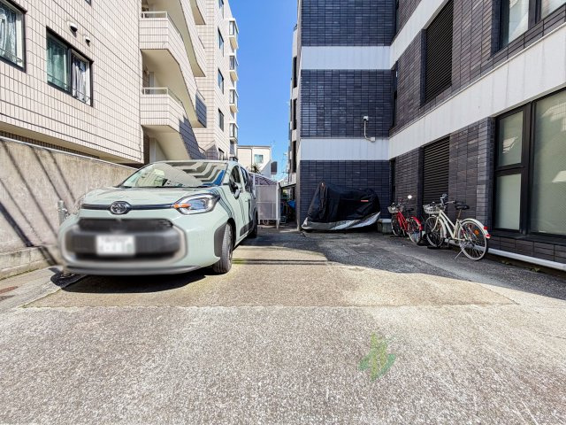 ビューパレ―新宿新都心の駐車場|駐車場