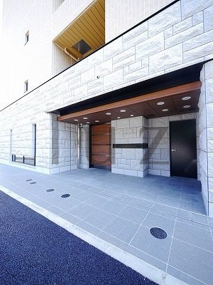 スプランディッド新横浜のエントランス
