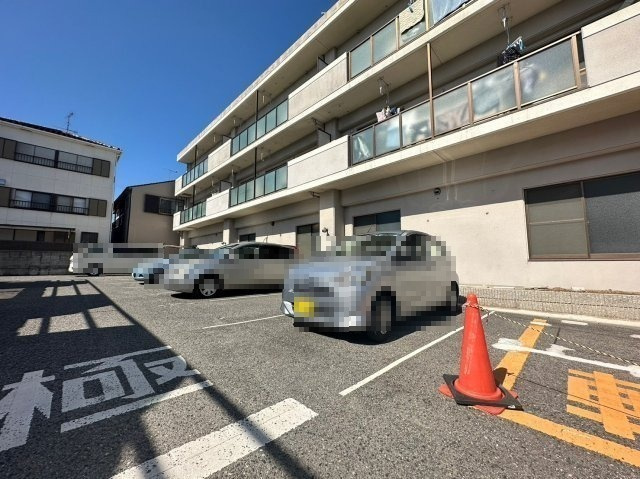 ポート・パレの駐車場