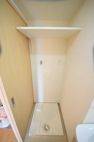 CASA MT 恵美須駅前の洗面所|CASA MT 恵美須駅前　室内洗濯機置場