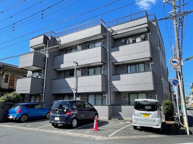マルシェＴ・Ｋの駐車場