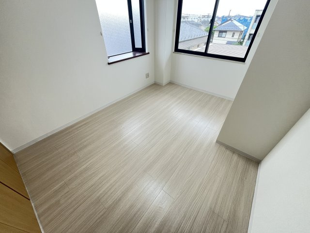 マルシェＴ・Ｋの子供部屋