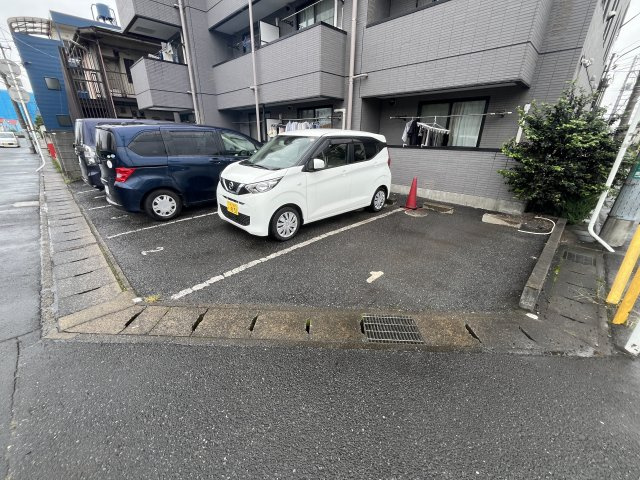 マルシェＴ・Ｋの駐車場
