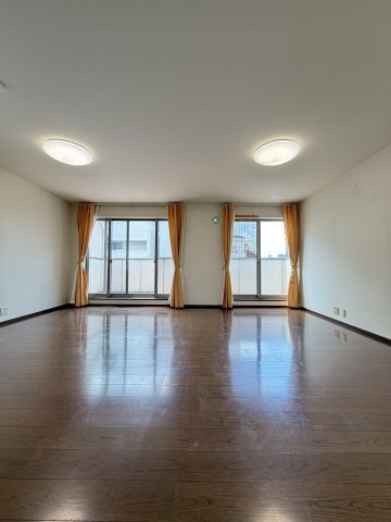 西区香呑町二丁目 中古戸建の洋室