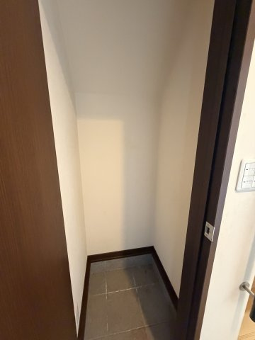 西区香呑町二丁目 中古戸建の玄関