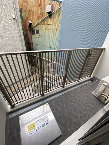 ジーグランデ九条のバルコニー