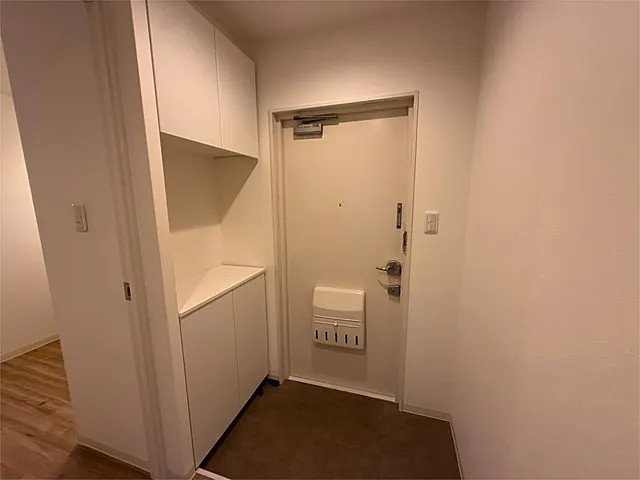 うはら甲子園口ビルの玄関