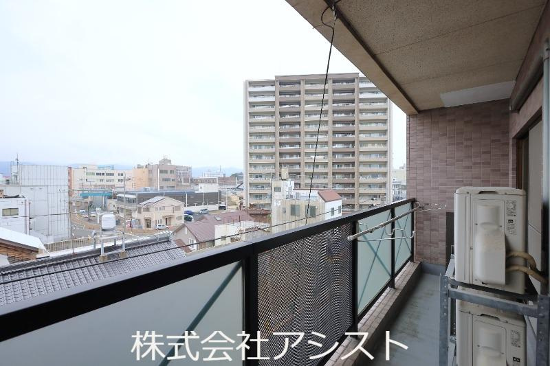 ティアラ東町のバルコニー|陽当たり良好なバルコニーです