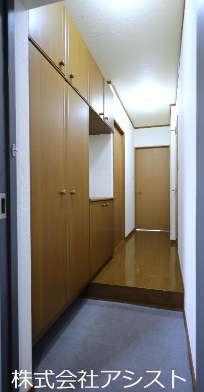 ティアラ東町の玄関|落ち着いた玄関です