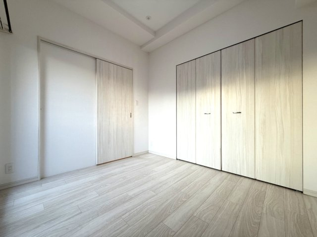 【寝室】プレジオ十三