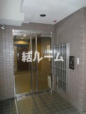練馬区練馬１丁目の賃貸マンションのエントランス