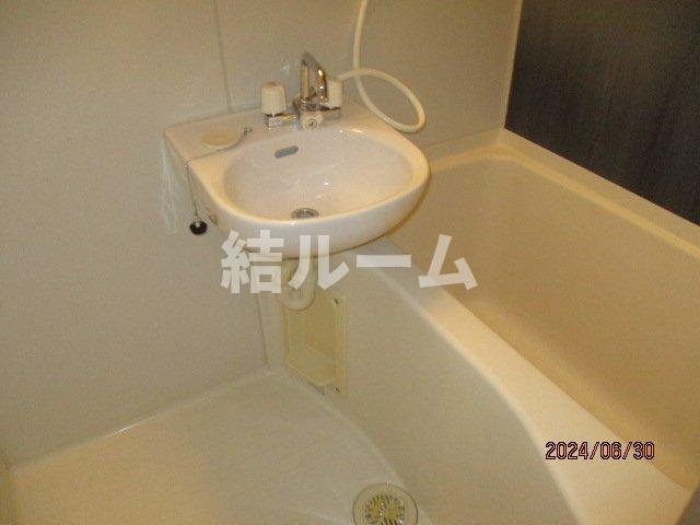 練馬区練馬１丁目の賃貸マンションの浴室|別号室参考写真