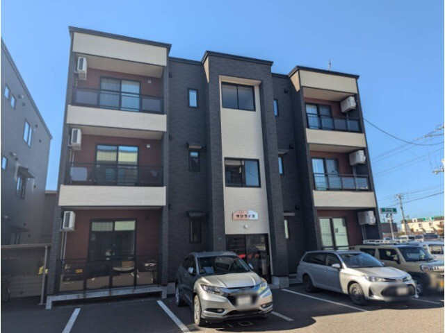 苫小牧市日の出町２丁目のアパート
