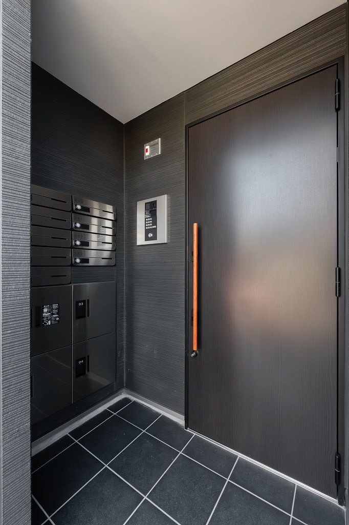 SMILEAX 九産大前の玄関