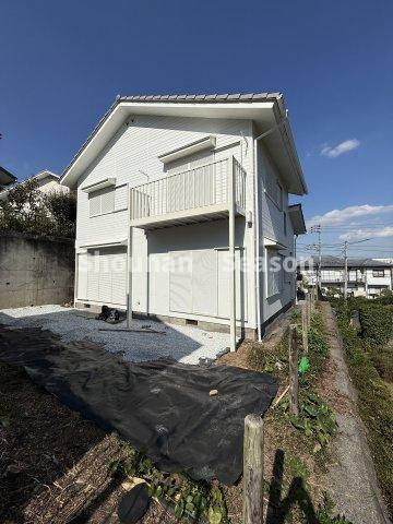 【現地画像あり】厚木市森の里２丁目　中古戸建　85.77坪の外観|角住居なので隣家との接地面少なく、開放的な4LDKリフォーム住宅◎
ぜひ細部までご内見下さい♪