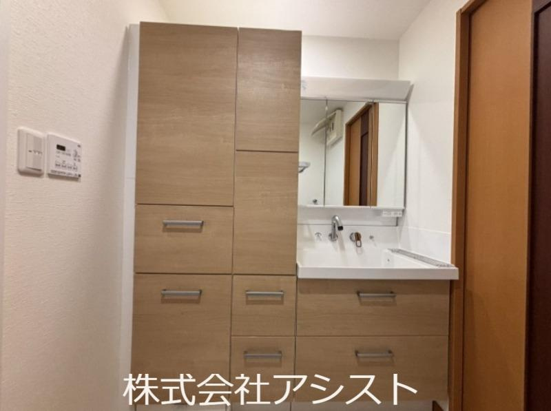 ジェイズマンション伊岐須ガーデンの洗面所