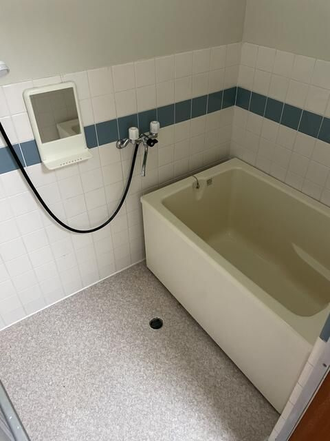 町田市玉川学園５丁目のアパートの浴室