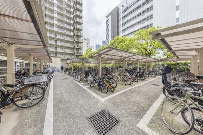 ソフトタウン晴海の駐輪場|ソフトタウン晴海：敷地内に駐輪場・バイク置場にございます！（空き要確認）