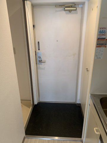 コートアケイシアの玄関