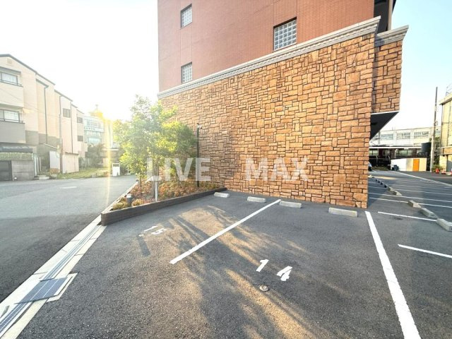 【駐車場】プレジオ十三