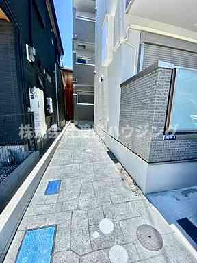 The Residence 大庄西町の外観|エントランスまでのアプローチ
