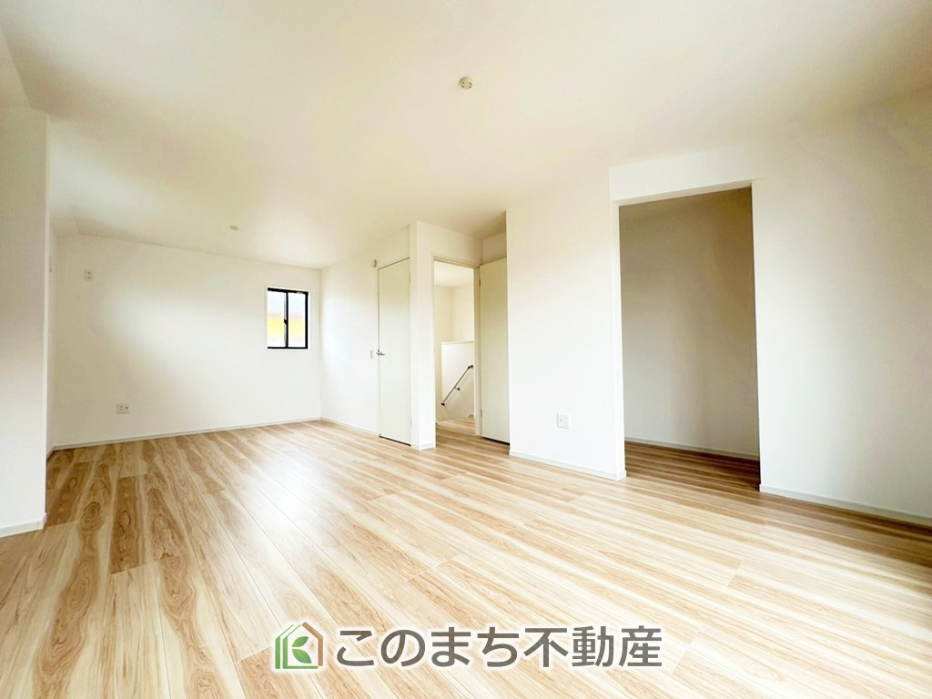 リガーレ宇都宮市石井町7期の洋室|洋室はお手入れのしやすいフローリング仕様です。普段はフロアモップなどを使って、簡単にお掃除していただけます◎
