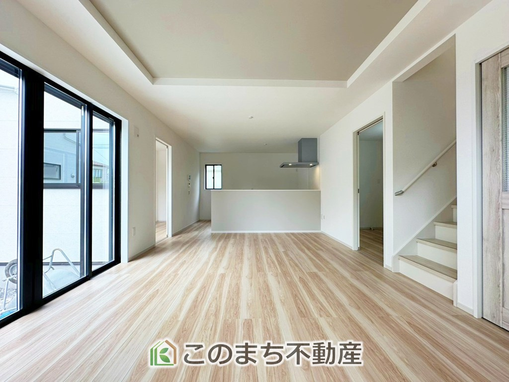 リガーレ宇都宮市石井町7期の居間・リビング|時間のゆとりと空間、暖かな陽光がもたらす光と風を独占してください。新しい暮らしが始まります。
