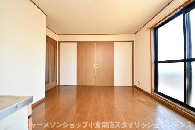 ファミール葛原Ⅰの居間・リビング