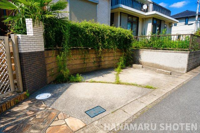 中古戸建て　千葉市若葉区若松台3町目の駐車場
