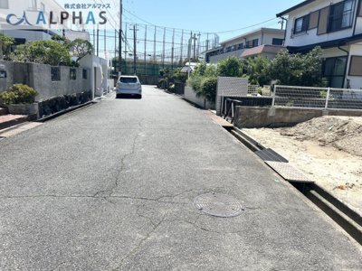 【周辺】 | 神戸市西区春日台二丁目　新築戸建 | ■南東道路幅員約6.5ｍ以上あり、駐車がしやすい♪※建築工事中♪