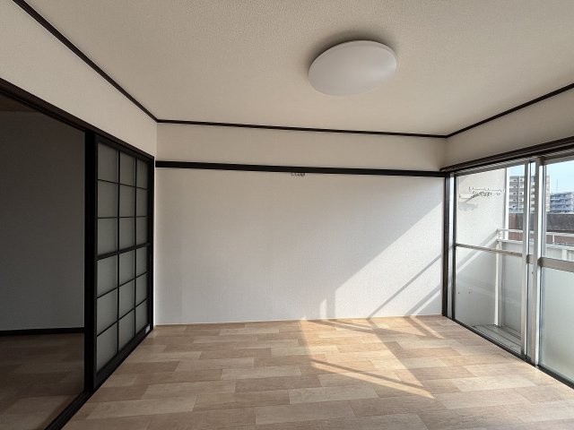 クローバーハイツの居間・リビング