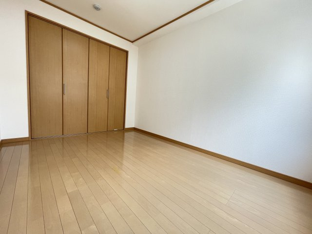 サンライフ小阪の内装|使いやすいリビングです